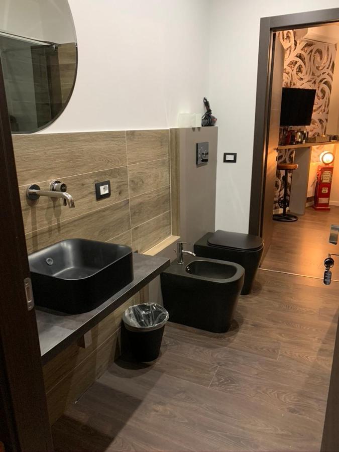 Suite Lame 37 Rental Rooms Bologna Eksteriør billede
